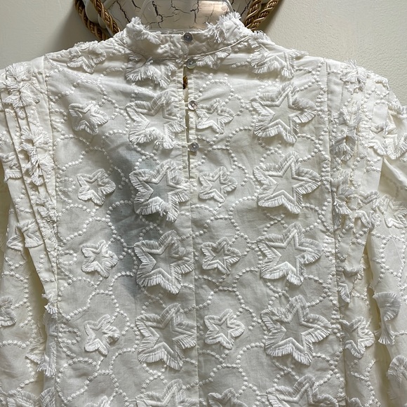 New Women’s Farm Rio Ivory 3D Stars Blouse For Anthropologie!!🔥🔥🔥 - Picture 11 of 16